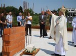Blagoslov kamena temeljca i gradilišta Pastoralnog centra Župe sv. Fabijana i Sebastijana